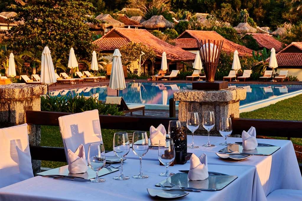 Chen Sea Resort & Spa Phu Quoc Restaurant photo